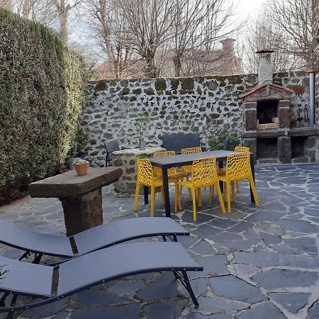 Maison Du Soleil Chez Isa Polignac  Extérieur photo