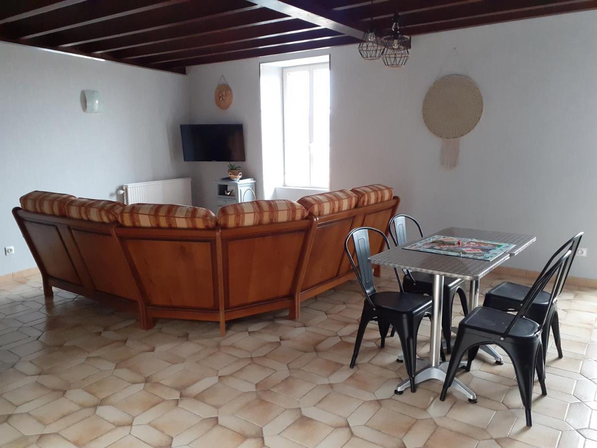 Maison Du Soleil Chez Isa Polignac  Extérieur photo