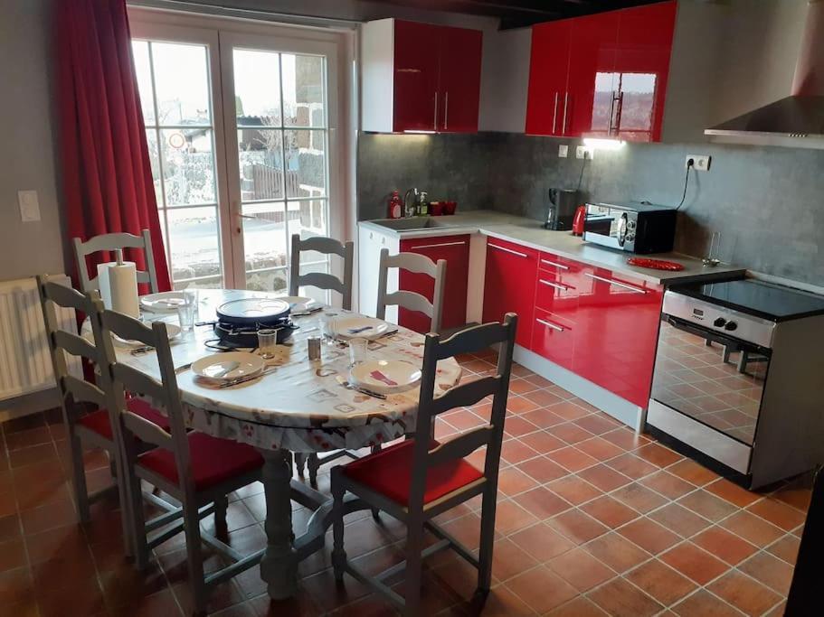 Maison Du Soleil Chez Isa Polignac  Extérieur photo