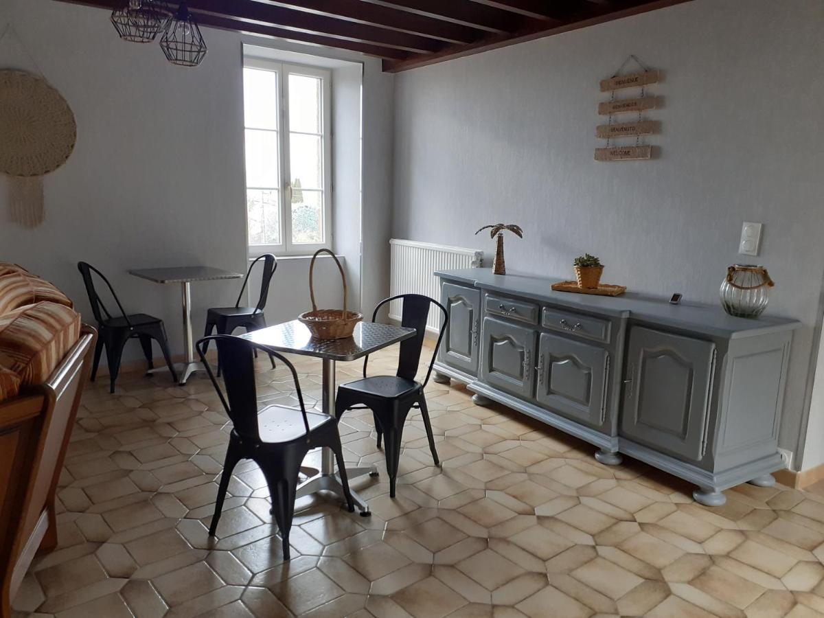 Maison Du Soleil Chez Isa Polignac  Extérieur photo