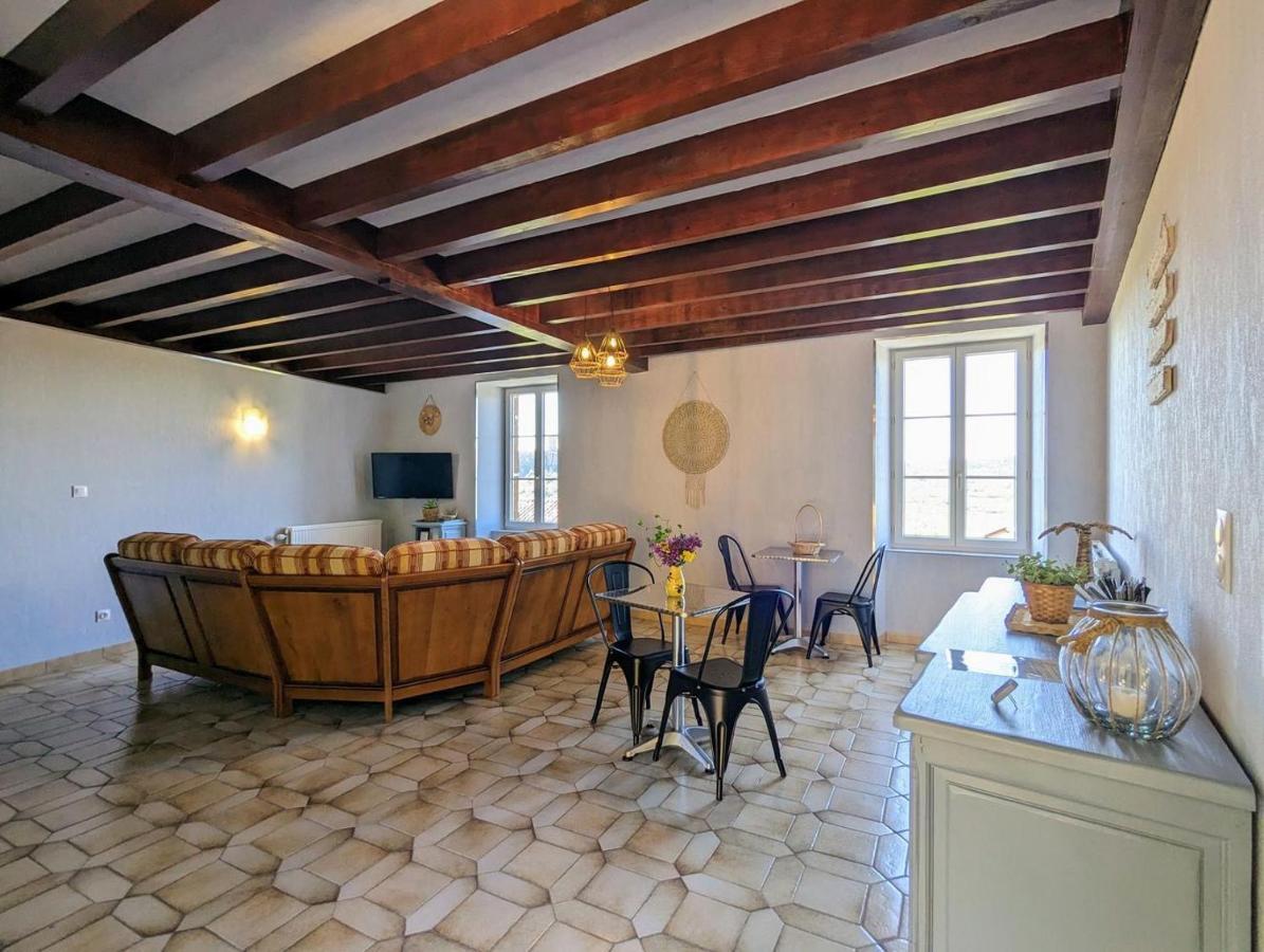 Maison Du Soleil Chez Isa Polignac  Extérieur photo